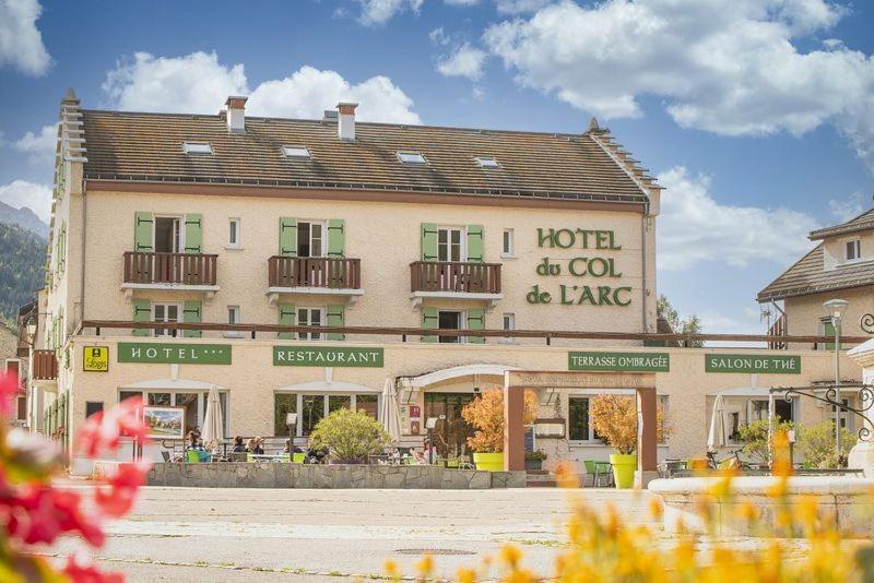 Logis Hotel - Le Col De L'Arc Lans-en-Vercors Exterior foto